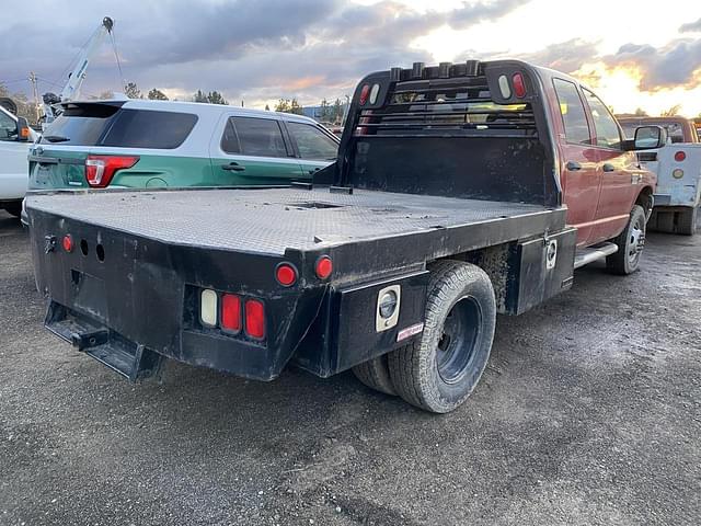 Image of Dodge Ram 3500HD equipment image 2