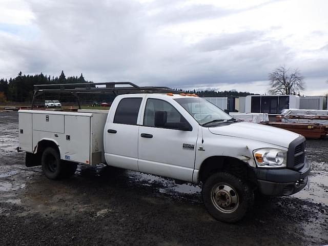 Image of Dodge Ram 3500HD equipment image 1