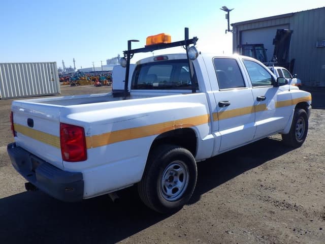 Image of Dodge Dakota equipment image 2