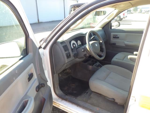 Image of Dodge Dakota equipment image 4