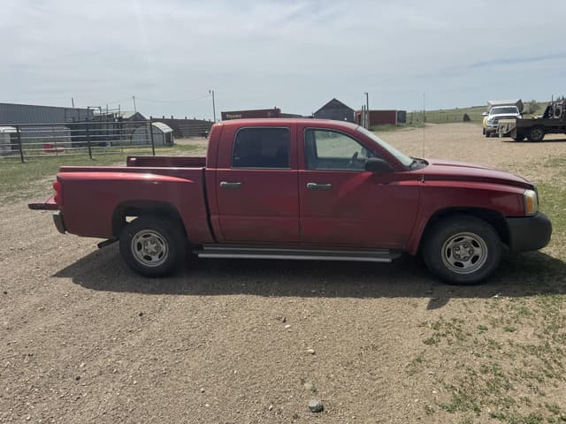 Image of Dodge Dakota equipment image 3