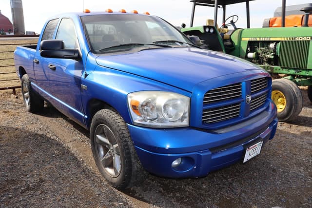 Image of Dodge Ram 1500 equipment image 2