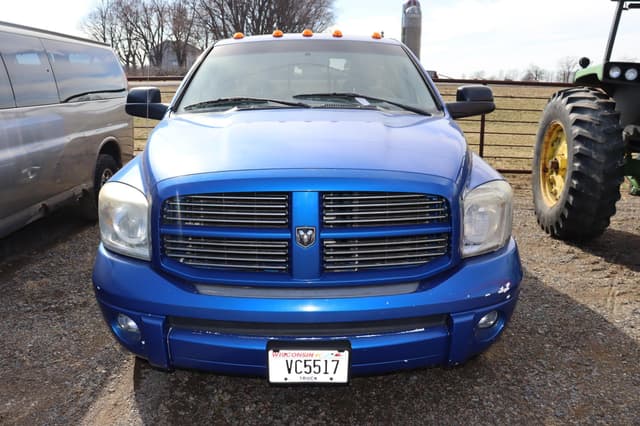 Image of Dodge Ram 1500 equipment image 1