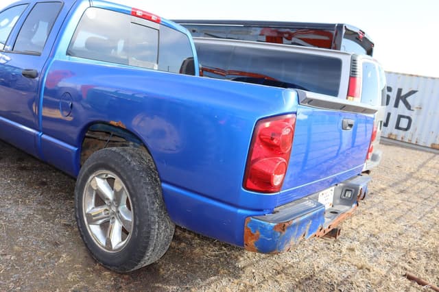 Image of Dodge Ram 1500 equipment image 4