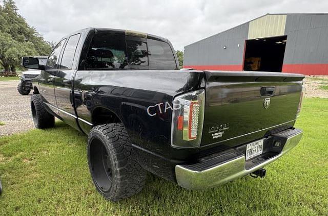 Image of Dodge Ram 1500 equipment image 3