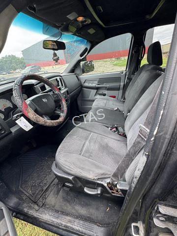 Image of Dodge Ram 1500 equipment image 4