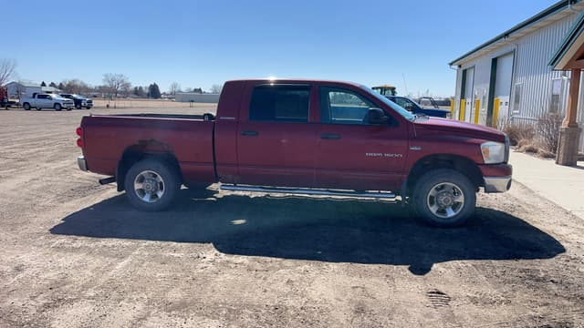 Image of Dodge Ram 1500 equipment image 3