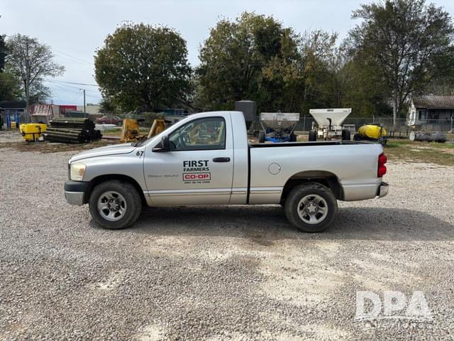 Image of Dodge Ram 1500 equipment image 1
