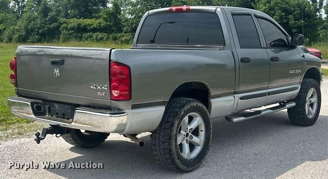 Image of Dodge Ram 1500 equipment image 4