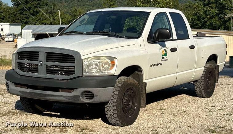 2007 Dodge Ram 1500 Equipment Image0