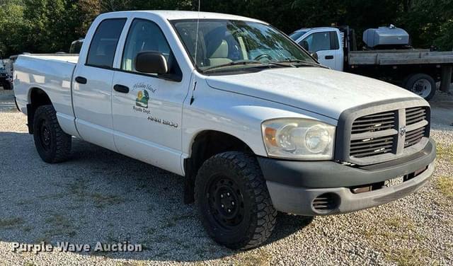Image of Dodge Ram 1500 equipment image 2