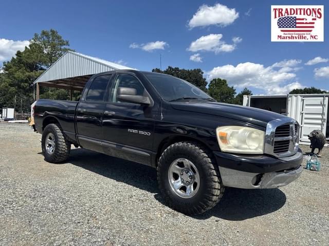 Image of Dodge Ram 1500 equipment image 1
