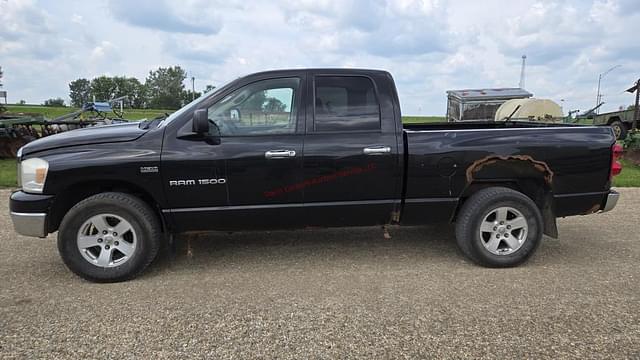 Image of Dodge Ram 1500 equipment image 1
