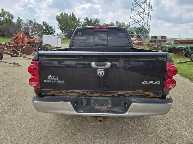 Image of Dodge Ram 1500 equipment image 4