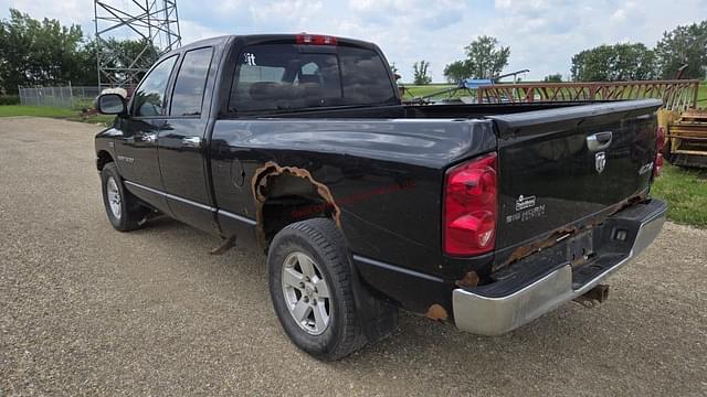 Image of Dodge Ram 1500 equipment image 2