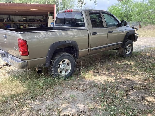 Image of Dodge Ram 2500 equipment image 1