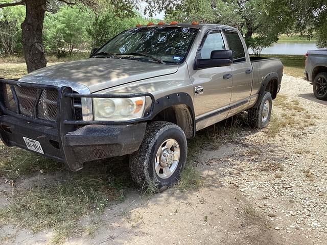 Image of Dodge Ram 2500 equipment image 4