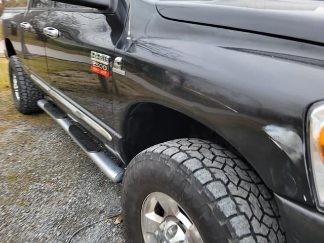 Image of Dodge Ram 2500 equipment image 3