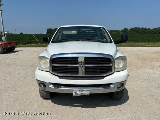 Image of Dodge Ram 2500 equipment image 1