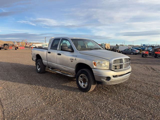 Image of Dodge Ram 2500 equipment image 2