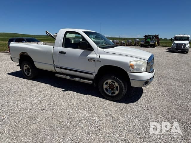 Image of Dodge Ram 2500 equipment image 1