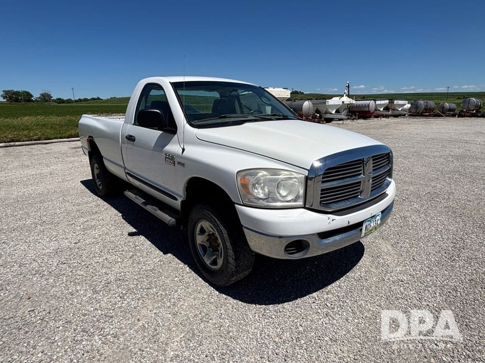 2007 Dodge Ram 2500 Equipment Image0