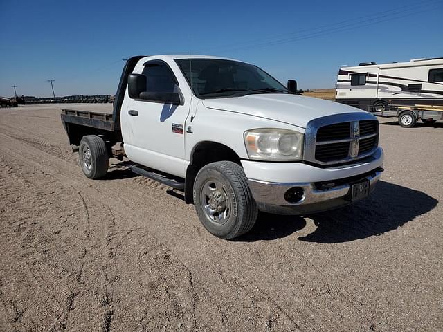 Image of Dodge Ram 2500 equipment image 1