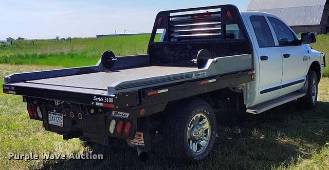 Image of Dodge Ram 2500 equipment image 4