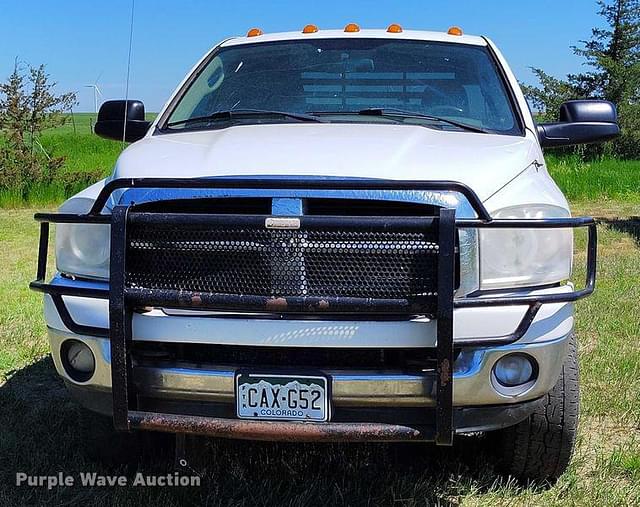 Image of Dodge Ram 2500 equipment image 1
