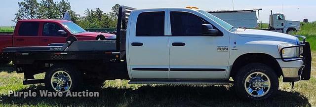 Image of Dodge Ram 2500 equipment image 3