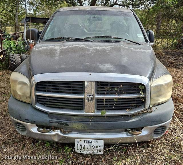 Image of Dodge Ram 2500 equipment image 1