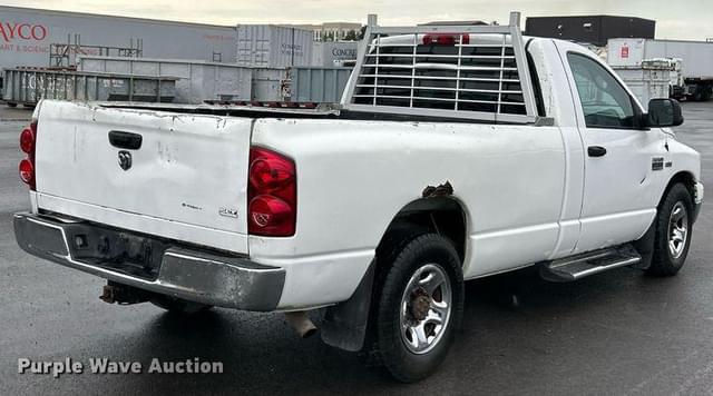 Image of Dodge Ram 2500 equipment image 4