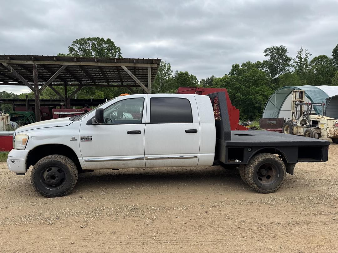 Image of Dodge Ram 3500 Primary image