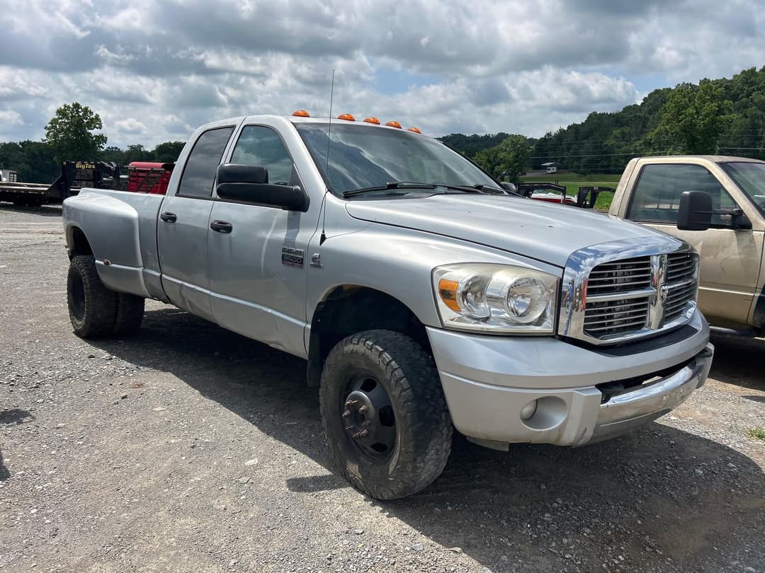 Image of Dodge Ram 3500 Primary image