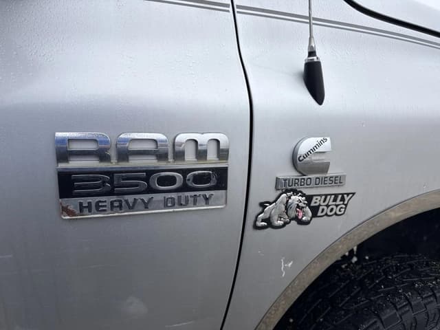 Image of Dodge Ram 3500 equipment image 3