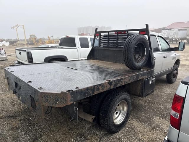 Image of Dodge Ram 3500 equipment image 1