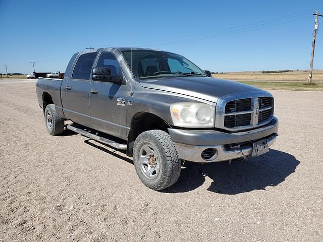 Image of Dodge Ram 3500 equipment image 1