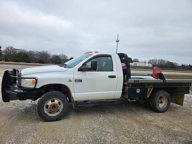Image of Dodge Ram 3500 equipment image 4