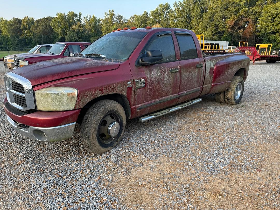 Image of Dodge Ram 3500 Primary image