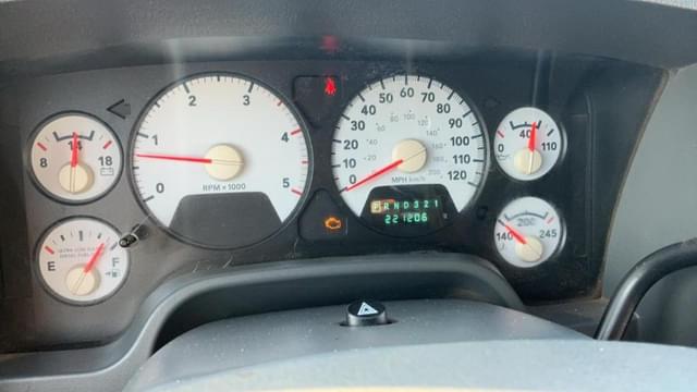 Image of Dodge Ram 3500 equipment image 2