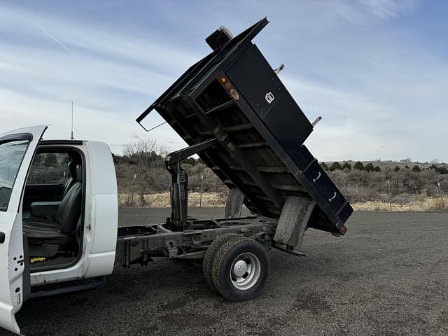 Image of Dodge Ram 3500HD equipment image 1