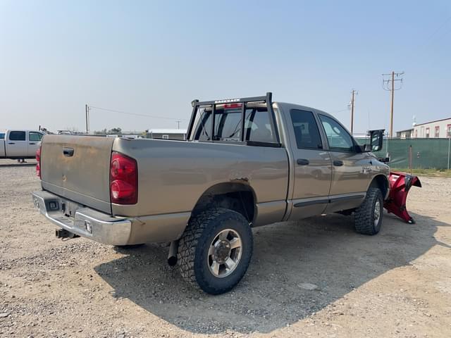 Image of Dodge Ram 2500HD equipment image 4