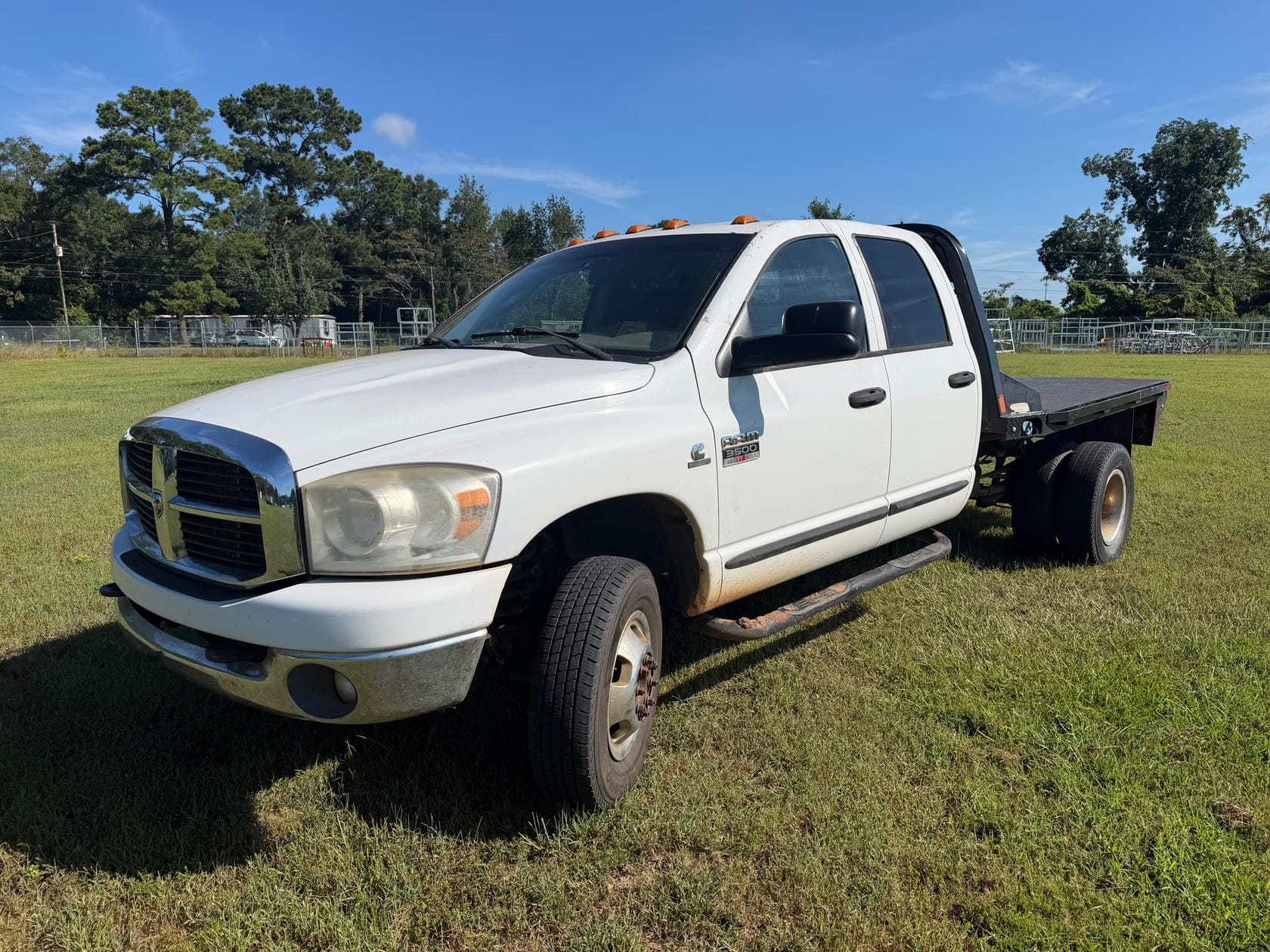 2007 Dodge Ram 3500HD Equipment Image0
