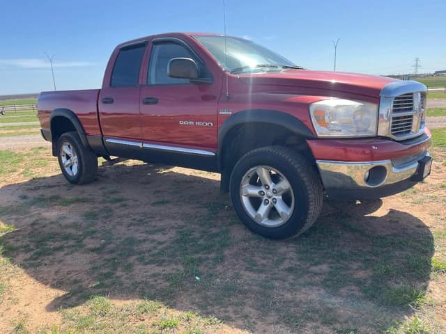 Image of Dodge Ram 1500 equipment image 2