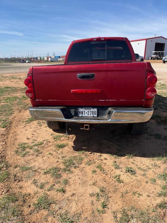 Image of Dodge Ram 1500 equipment image 3