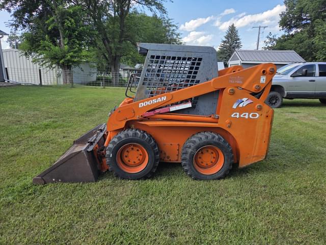 Image of  Doosan 440 equipment image 2