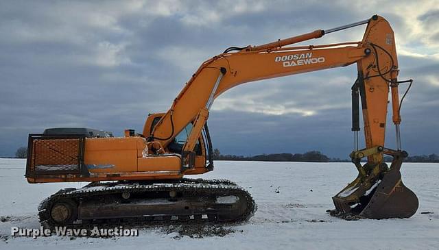 Image of  Doosan DX300LC equipment image 3