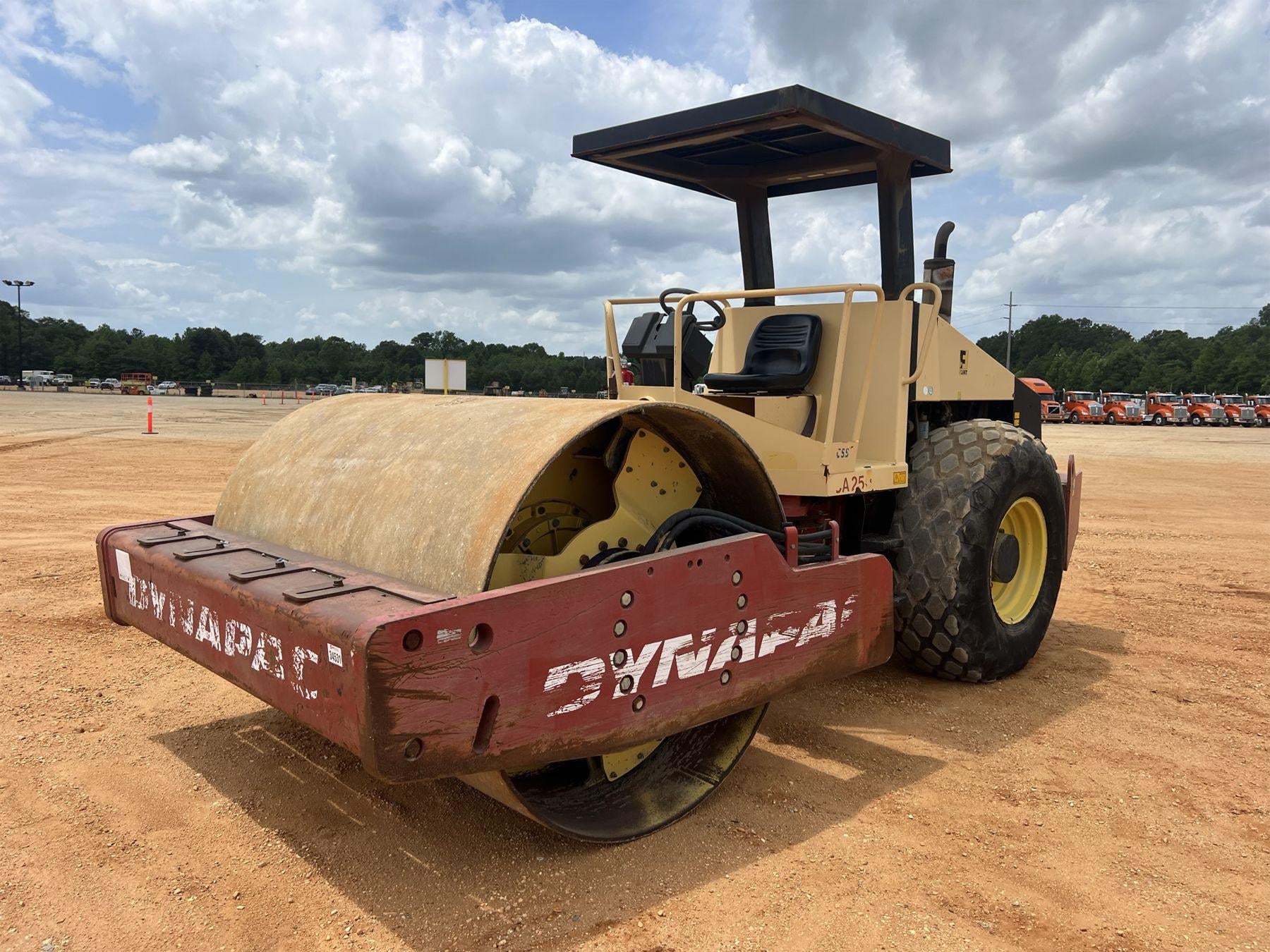 SOLD - 2007 DYNAPAC CA250D Lot No. 52513488 Construction with 3,595 Hrs ...
