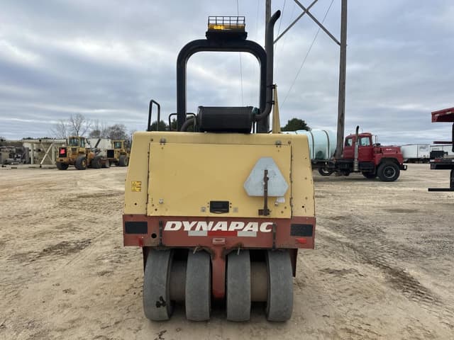 Image of DYNAPAC CP142 equipment image 3