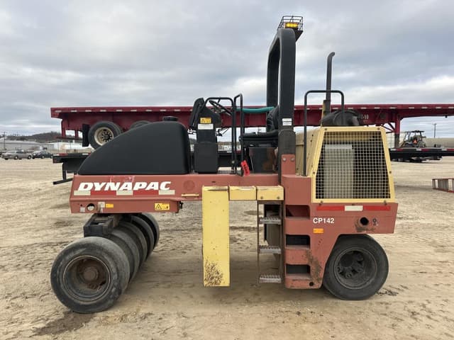 Image of DYNAPAC CP142 equipment image 1